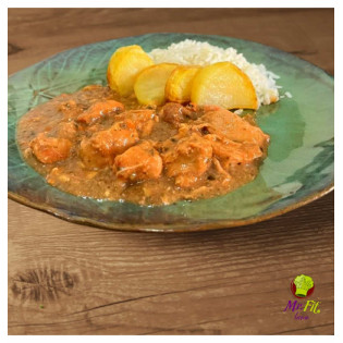 Frango à parmegiana, arroz branco e batatas assadas 350g / 443kcal