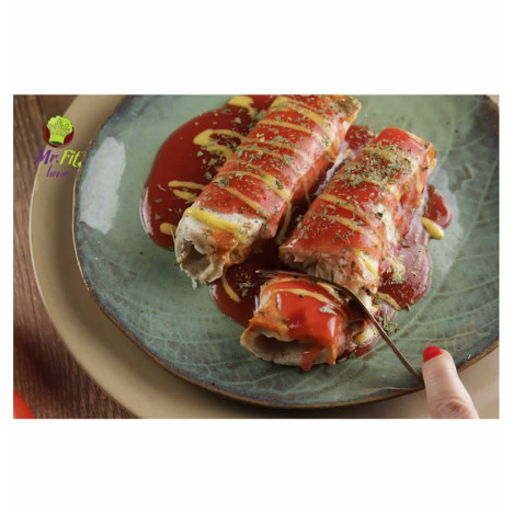 Panqueca Low Carb com frango cremoso ao sugo de tomates e manjericão 250g / 251 Kcal